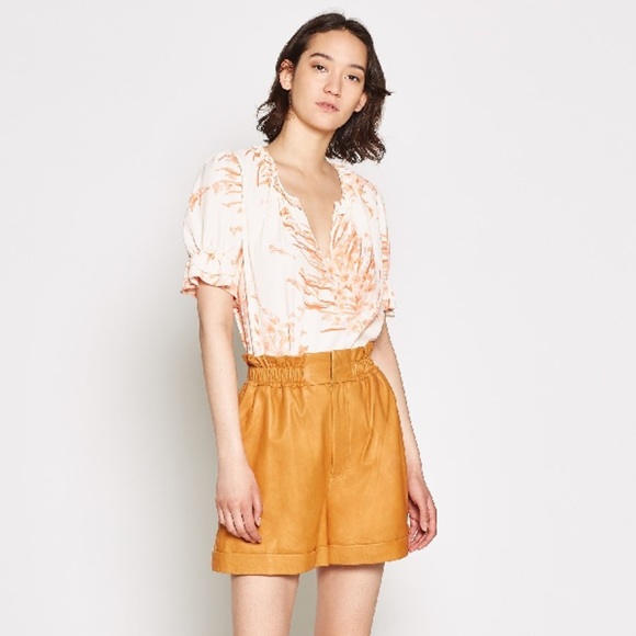 Joie Tops - ▪️Joie▪️NWT Arlinda B Floral Print Ruffle Top